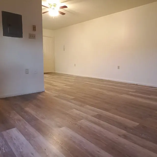 Piso terminado — Instalación completa lista para entregar.